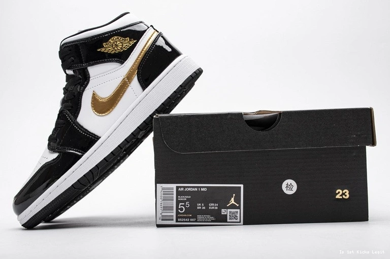 Mid Jordan Gold 1   852542-007 Patent Black White 0322